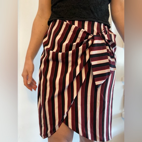 Dynamite skirt - Picture 3 of 6